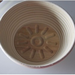 Round Proofing Bread Basket With Wood Stamp Design 